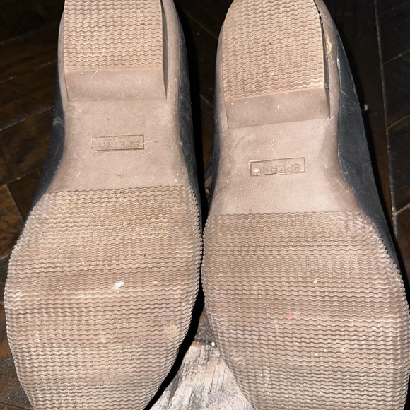 Boots - Picture 3 of 4